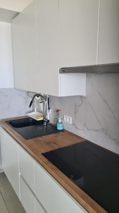 Апартаменты Frontaal Gelijkvloers Seaview 80M² 2 Slp Остенде Экстерьер фото